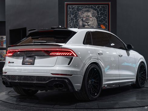 Used 2022 Audi RS Q8 w/ Carbon Optic Package AWD/4WD image 23