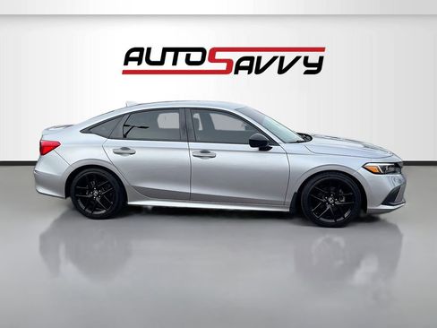 Used 2024 Honda Civic Sport image 8