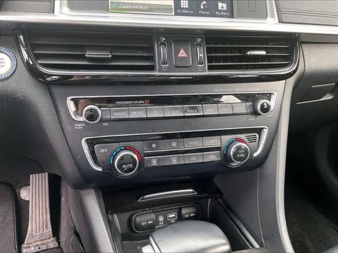 Used 2019 Kia Optima EX w/ EX Premium Package image 32