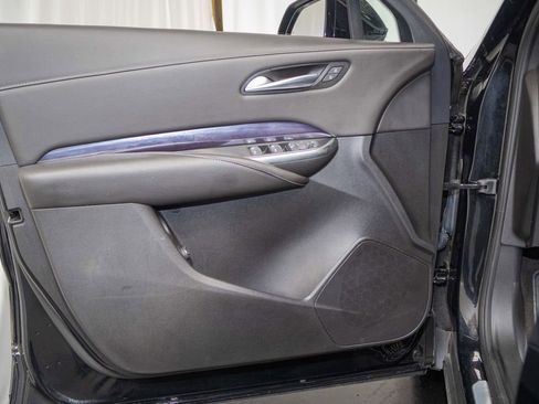 Used 2023 Cadillac XT4 Luxury w/ Cold Weather Package image 10