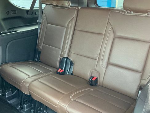 Certified 2022 Chevrolet Suburban High Country image 13