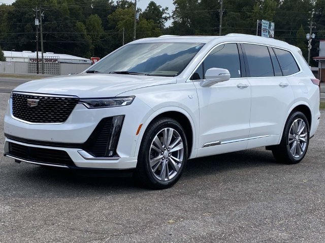 Used 2024 Cadillac XT6 Premium Luxury w/ Platinum Package FWD image 7