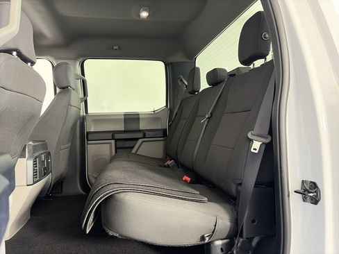 Used 2019 Ford F150 XL w/ Equipment Group 101A Mid AWD/4WD image 7