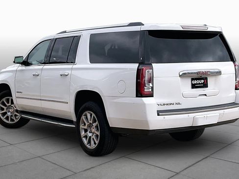 Used 2018 GMC Yukon XL Denali image 12