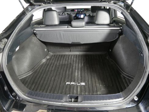 Used 2017 Toyota Prius Four w/ Protection Package FWD image 18