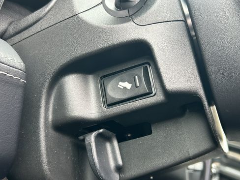 Used 2019 RAM 3500 Limited AWD/4WD image 18