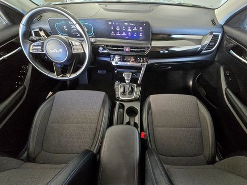 Used 2025 Kia Seltos S FWD image 9