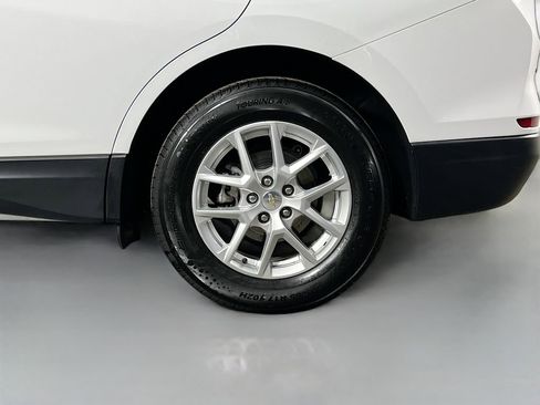 Used 2022 Chevrolet Equinox LS w/ LS Convenience Package image 28