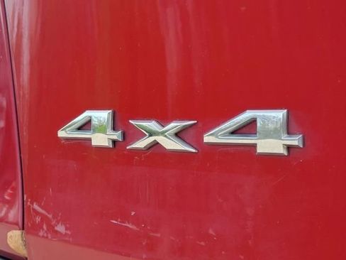 Used 2015 Jeep Cherokee Sport w/ Cold Weather Group AWD/4WD image 7