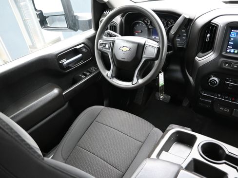 Used 2023 Chevrolet Silverado 2500 Custom w/ Custom Value Package image 31