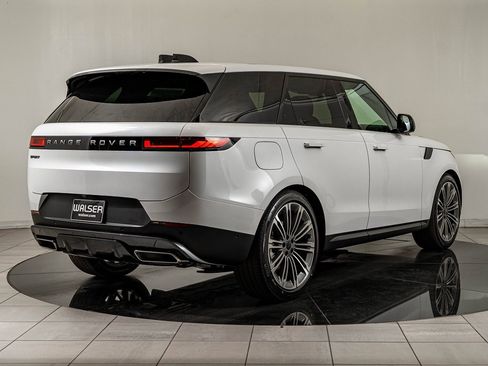 New 2026 Land Rover Range Rover Sport SE image 10