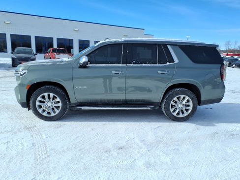Used 2024 Chevrolet Tahoe Premier image 2