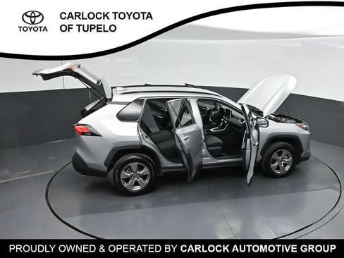 Used 2025 Toyota RAV4 XLE FWD image 63