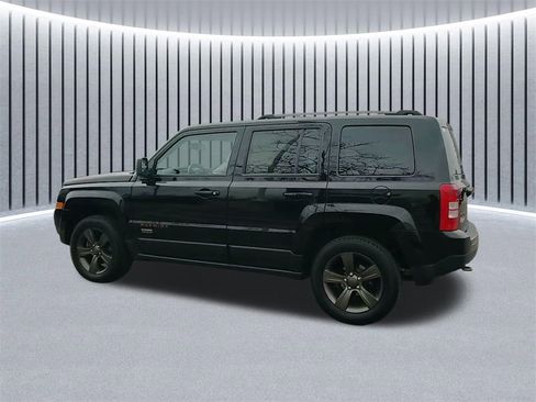 Used 2016 Jeep Patriot 75th Anniversary w/ Power Value Group image 13