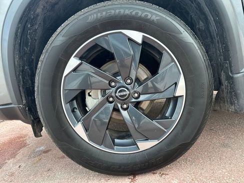 Used 2026 Nissan Rogue SV w/ Cold Weather Package image 27