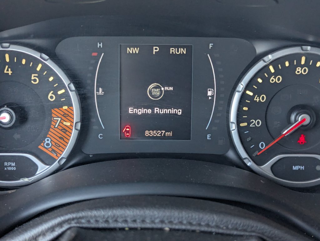 Used 2020 Jeep Renegade Altitude FWD image 26