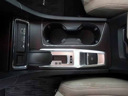 Used 2024 Subaru Ascent Premium w/ Convenience Package image 30