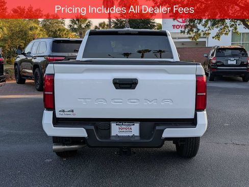 Certified 2025 Toyota Tacoma SR5 AWD/4WD image 6