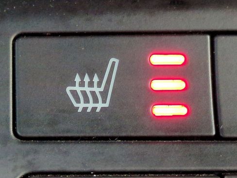 Used 2023 Dodge Durango GT image 25