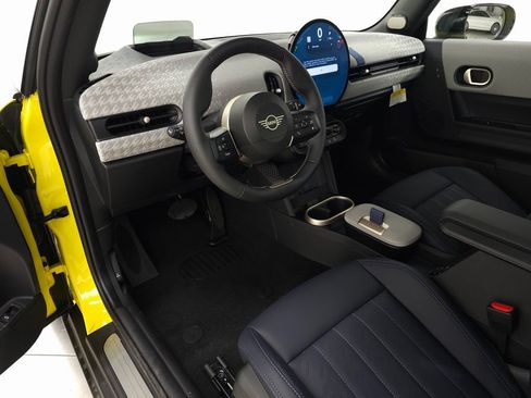 Used 2025 MINI Cooper S FWD image 10