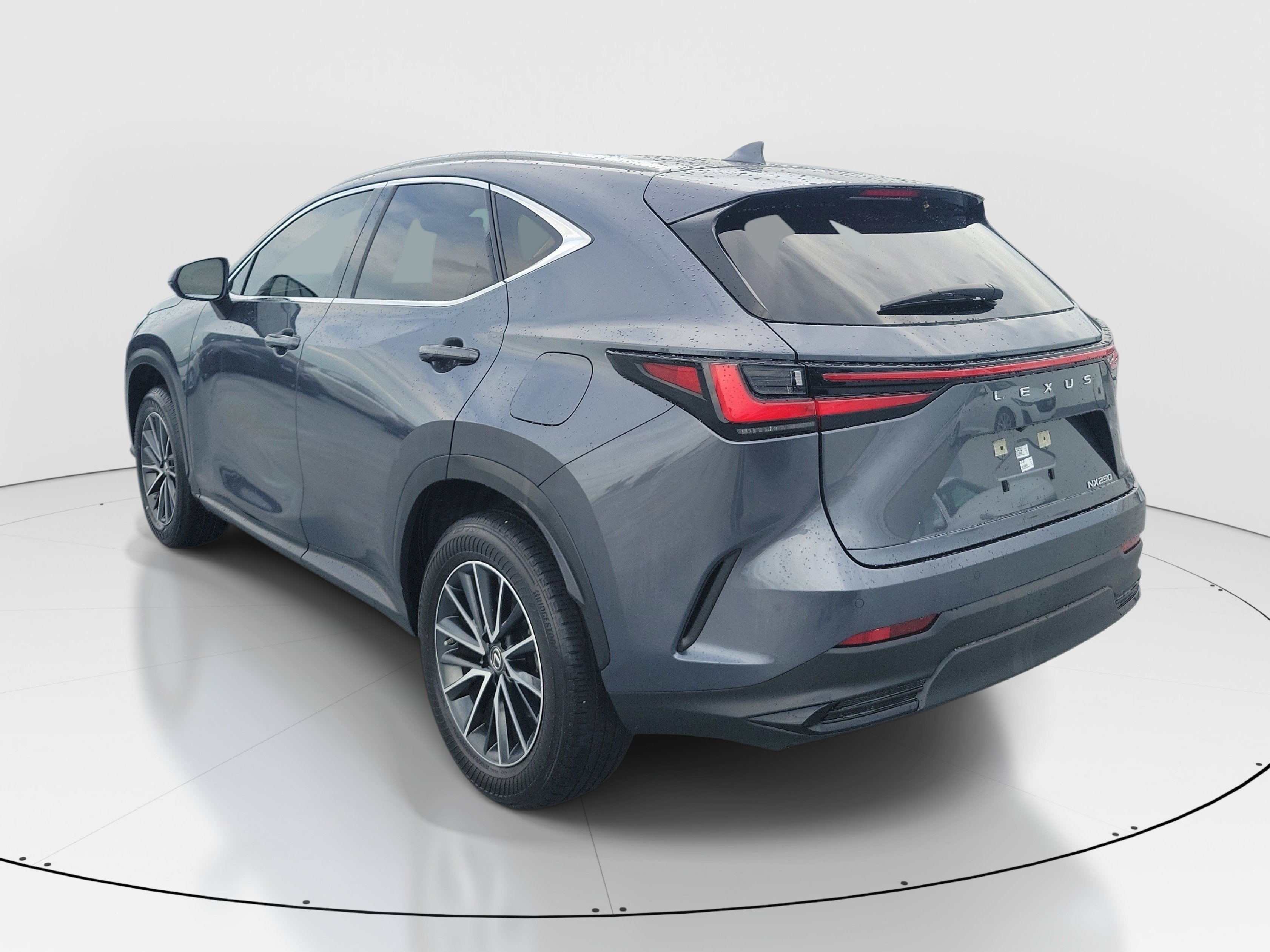 Certified 2023 Lexus NX 250 FWD image 4