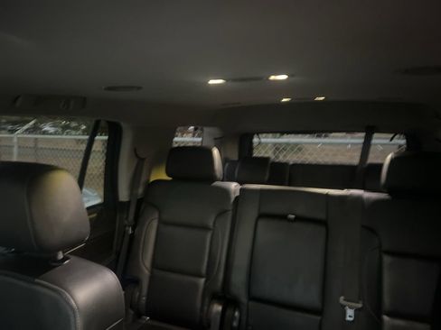 Used 2019 Chevrolet Tahoe LT image 33