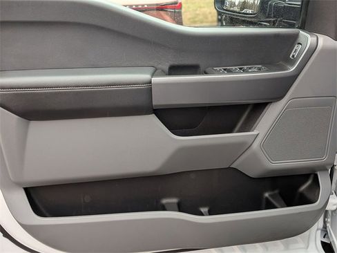 Used 2023 Ford F250 XL w/ STX Appearance Package image 12