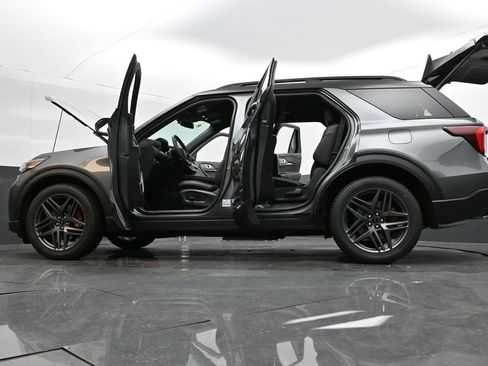 New 2026 Ford Explorer ST AWD/4WD image 34
