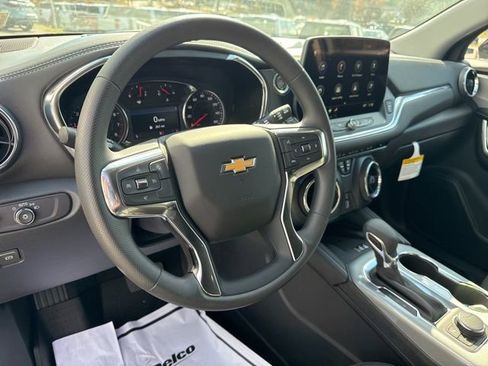 New 2025 Chevrolet Blazer LT w/ Convenience Package image 28