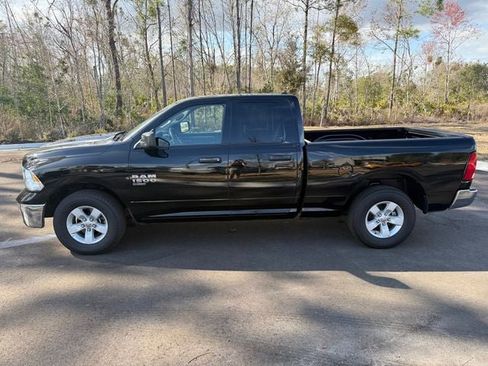 Used 2024 RAM 1500 Classic SLT image 2