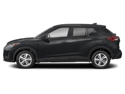 Used 2024 Nissan Kicks S FWD image 3