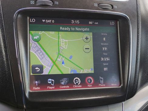 Used 2018 Dodge Journey Crossroad w/ Nav & Sun Group FWD image 22