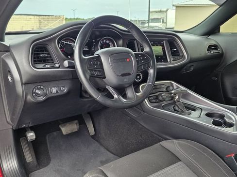 Used 2021 Dodge Challenger SXT RWD image 7
