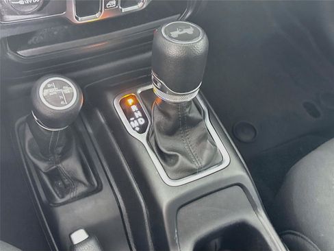 Used 2023 Jeep Wrangler Unlimited w/ Cold Weather Group AWD/4WD image 11