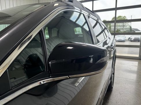 Used 2023 Subaru Outback Premium image 43