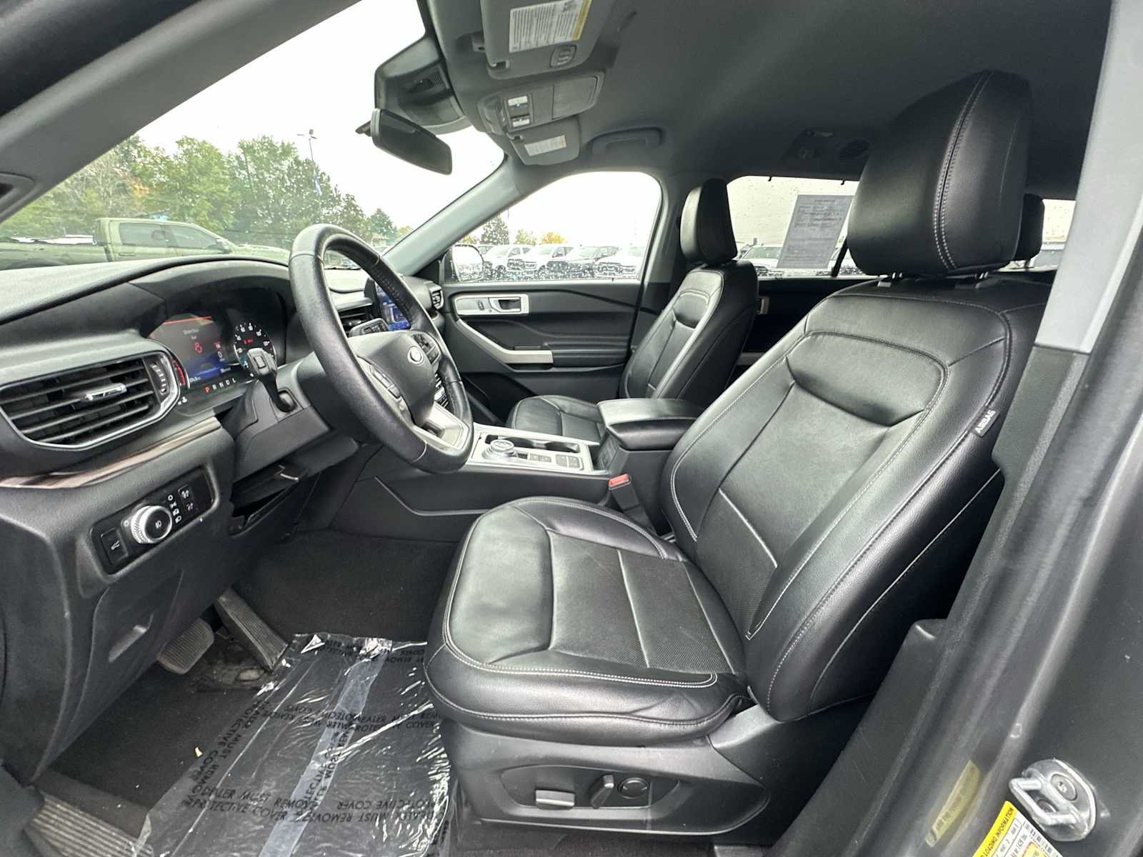 Used 2023 Ford Explorer Limited RWD image 13