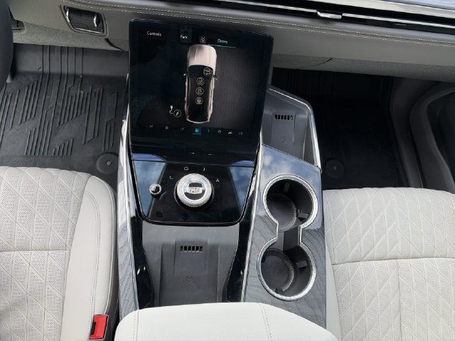 Certified 2026 Cadillac Escalade IQL Sport 1 w/ LPO, Floor Liner Package AWD/4WD image 17
