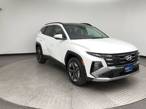 Certified 2025 Hyundai Tucson SEL AWD/4WD image 8