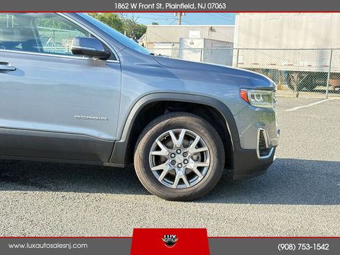 Used 2020 GMC Acadia SLT w/ Driver Alert Package II FWD image 10