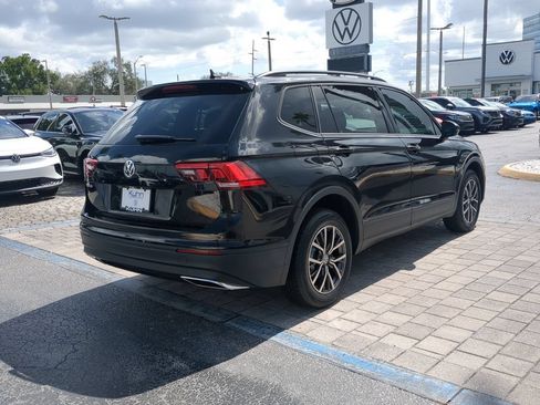 Used 2021 Volkswagen Tiguan S FWD image 3