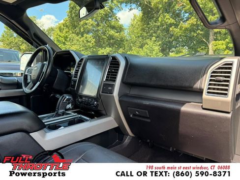 Used 2015 Ford F150 Lariat image 14