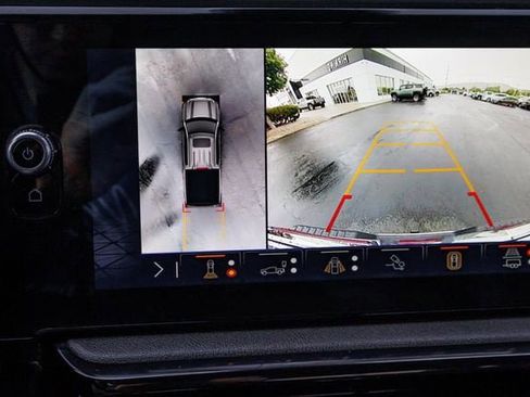 Certified 2024 GMC Sierra 1500 AT4 w/ Technology Package AWD/4WD image 9