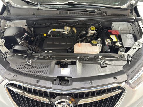 Used 2021 Buick Encore Preferred FWD image 32