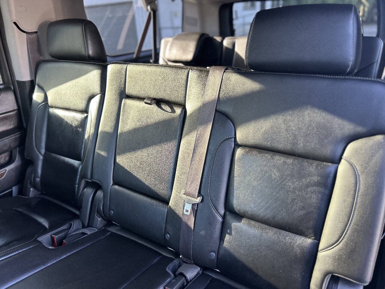 Used 2015 Chevrolet Suburban LT AWD/4WD image 18