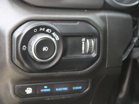 Used 2023 Jeep Wrangler Unlimited Rubicon 4xe w/ Cold Weather Group AWD/4WD image 14