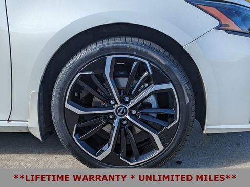 Used 2023 Nissan Altima 2.5 SR image 12