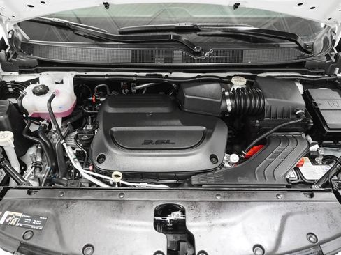 New 2026 Chrysler Pacifica Select FWD image 8