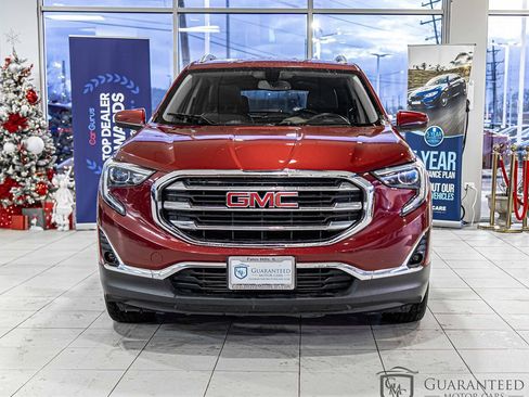 Used 2019 GMC Terrain SLT image 2