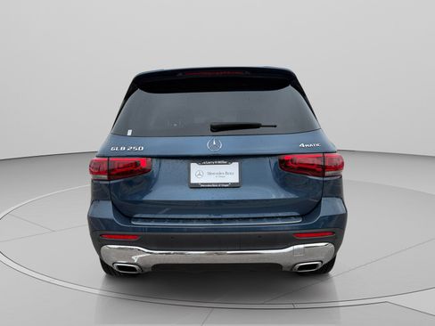 Certified 2023 Mercedes-Benz GLB 250 4MATIC image 4