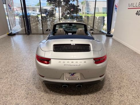 Used 2017 Porsche 911 Carrera S RWD image 5